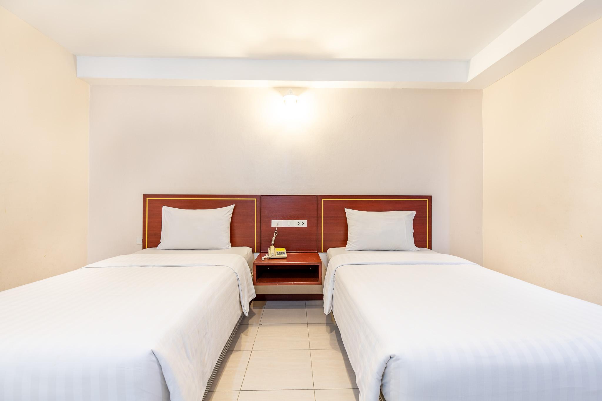 Eastiny Place Hotel Патая Екстериор снимка