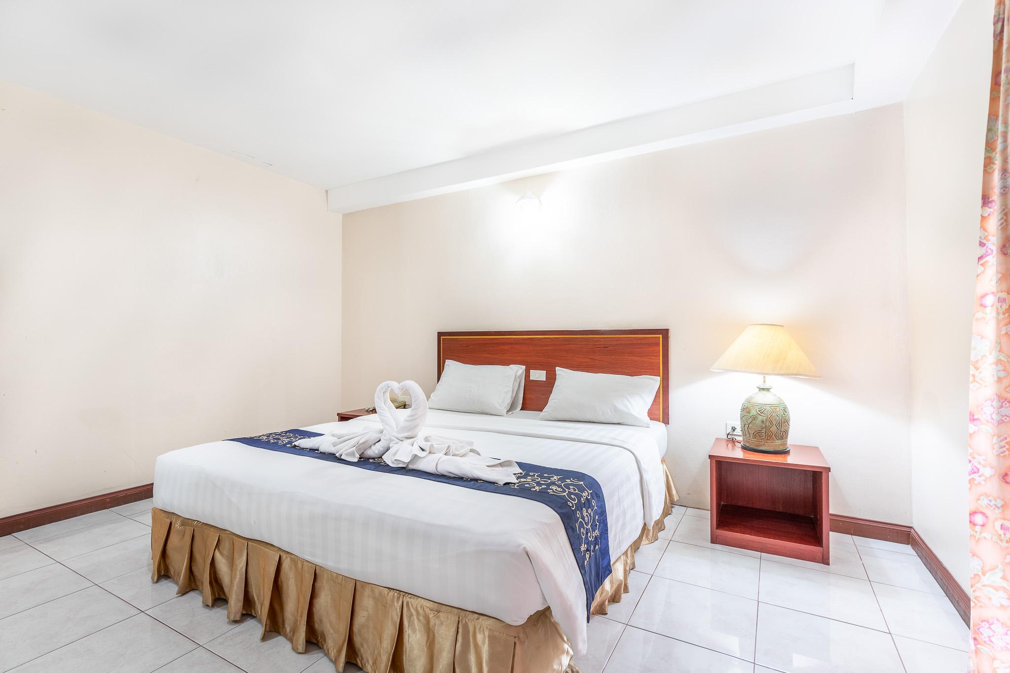 Eastiny Place Hotel Патая Екстериор снимка