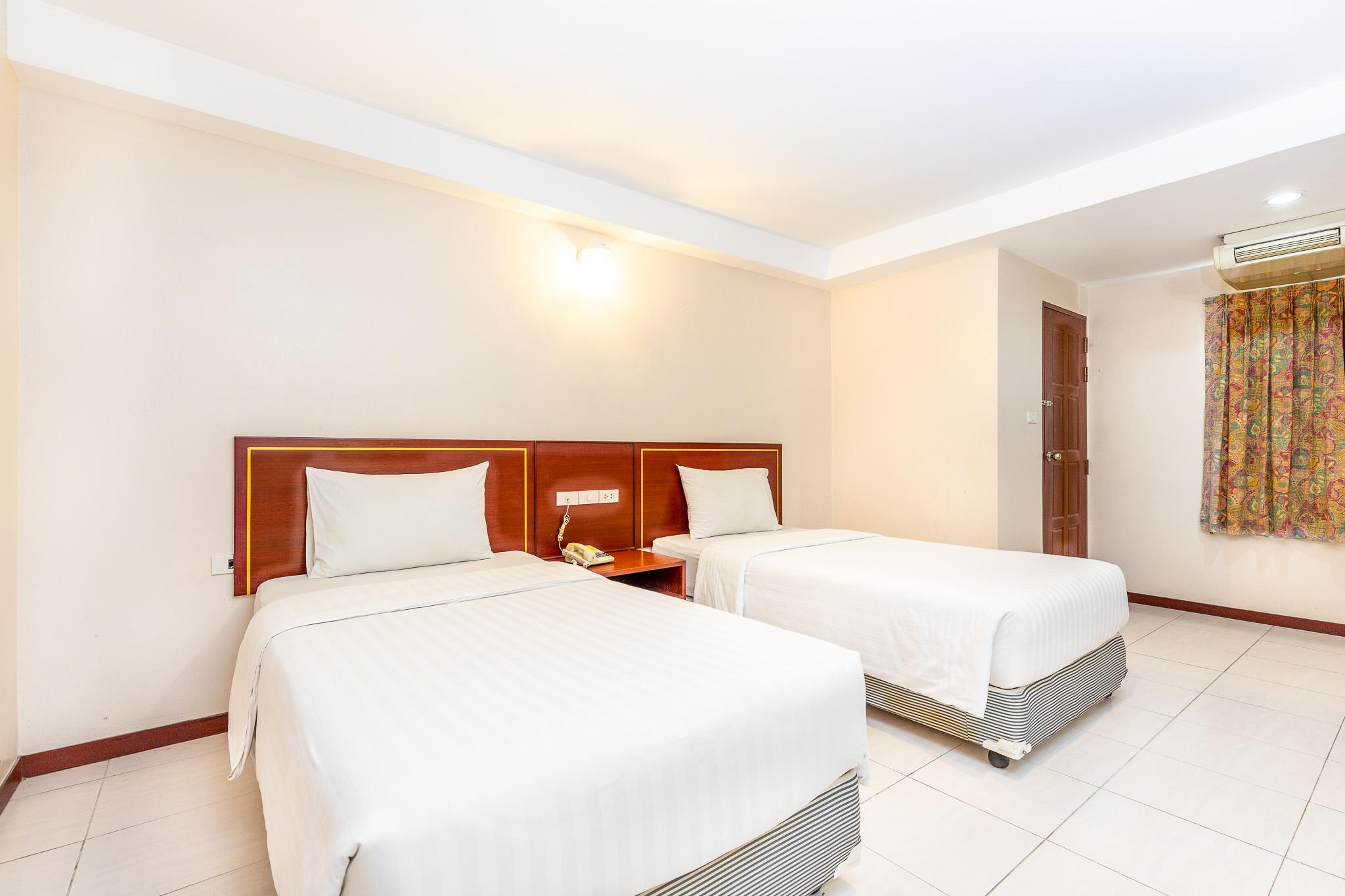 Eastiny Place Hotel Патая Екстериор снимка
